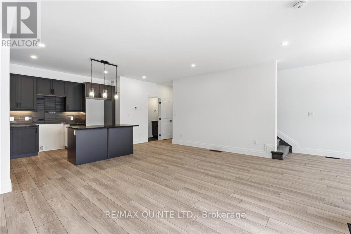 113 Buchanan Street, Prince Edward County, Ontario  K0K 2T0 - Photo 15 - X12714828