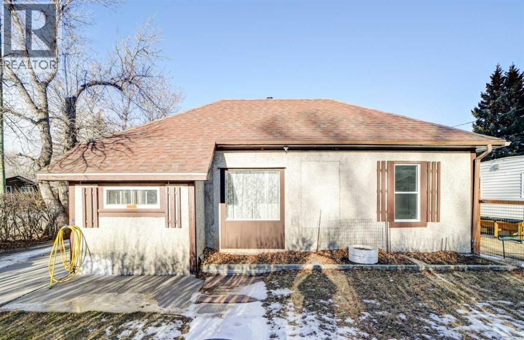 955 Dupuy Street, Pincher Creek, Alberta