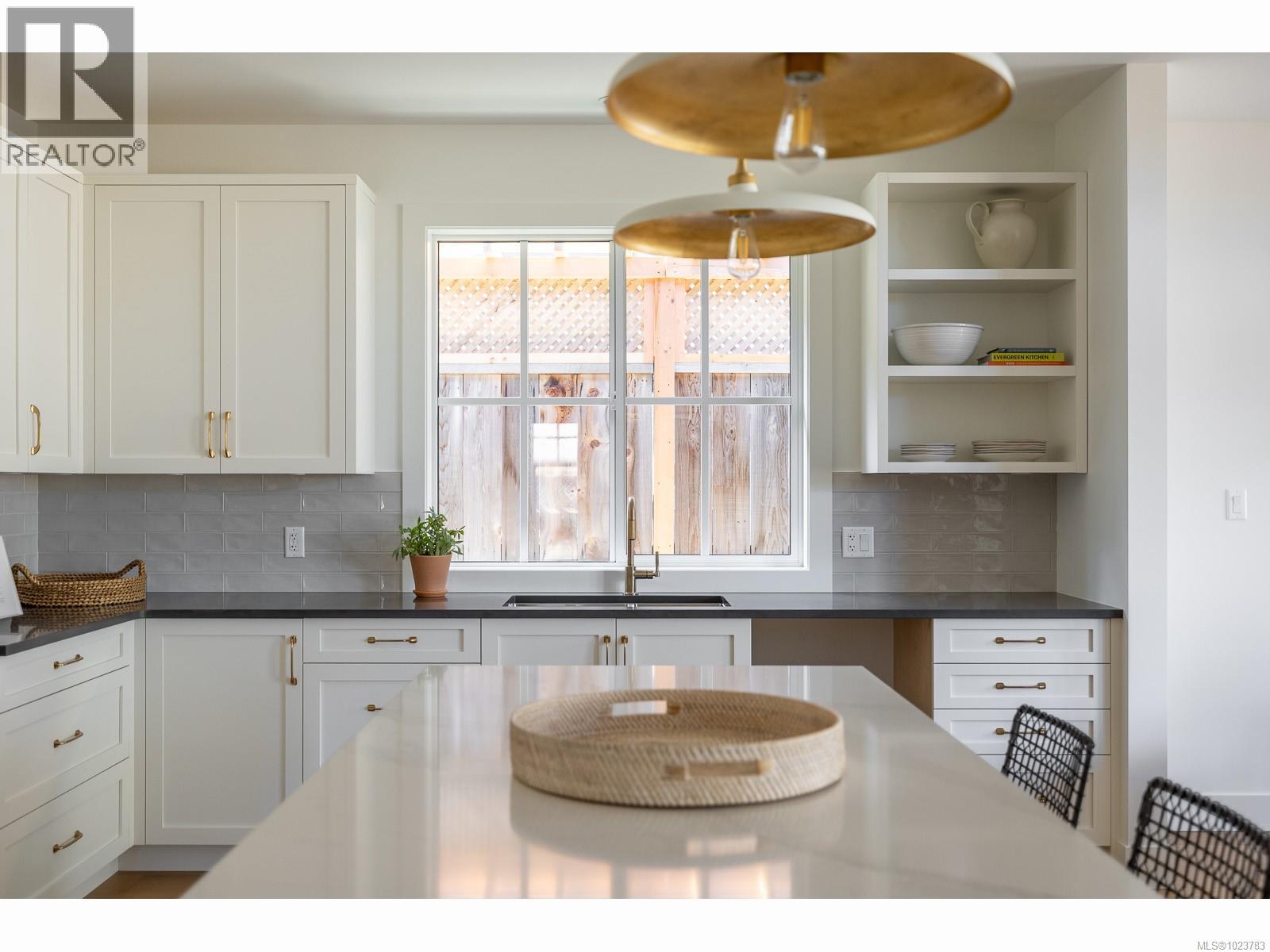 708 Fern Ridge Pl, Nanaimo, British Columbia  V9R 5P5 - Photo 2 - 1023783