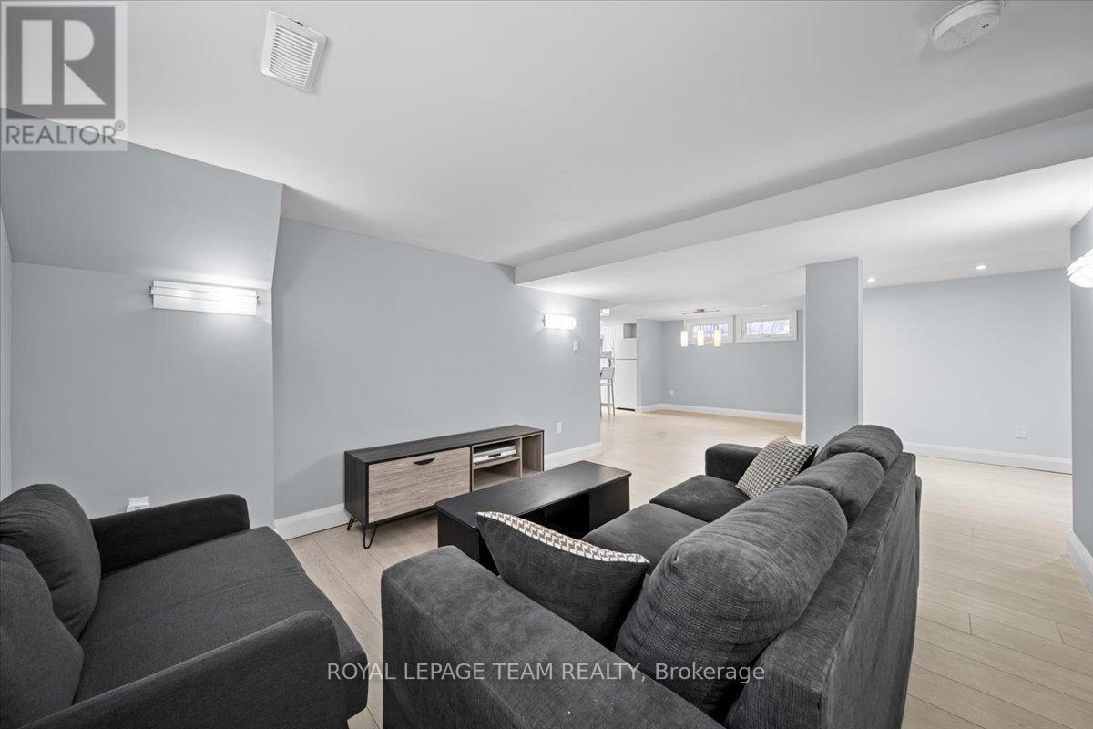 B - 2226 Tawney Road, Ottawa, Ontario  K1G 1C6 - Photo 15 - X12714678