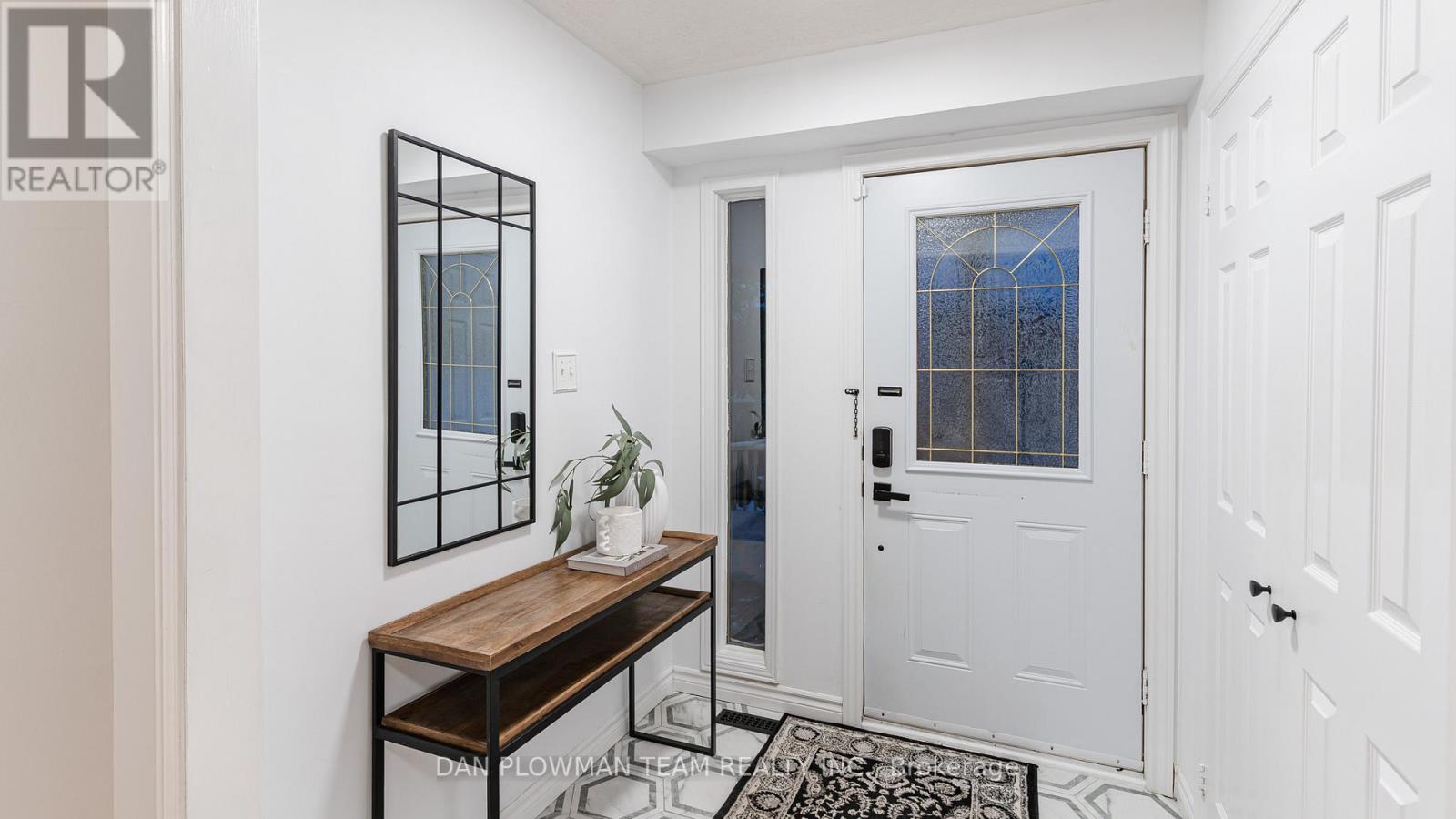 110 Mcquay Boulevard, Whitby, Ontario  L1P 1L5 - Photo 4 - E12713948