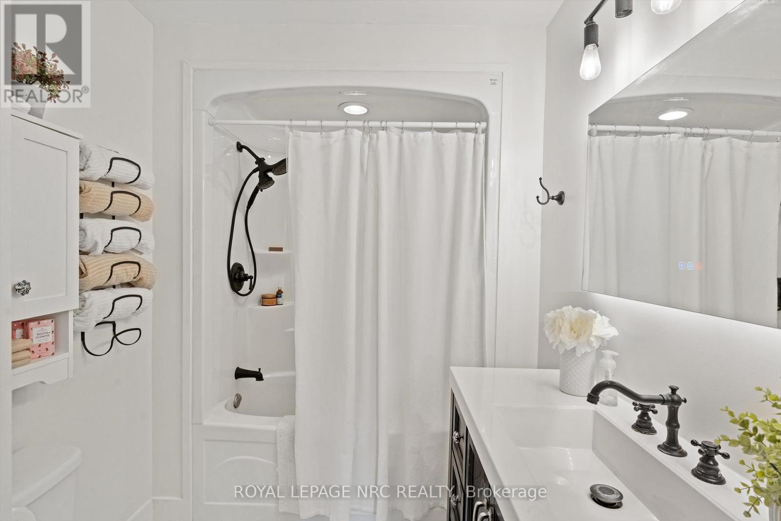 3 Hallcrest Avenue, St. Catharines (Vine/linwell), Ontario  L2N 1V4 - Photo 15 - X12714706