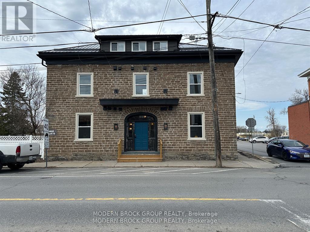 102 - 5 Clothier Street W, North Grenville, Ontario  K0G 1J0 - Photo 1 - X12714660