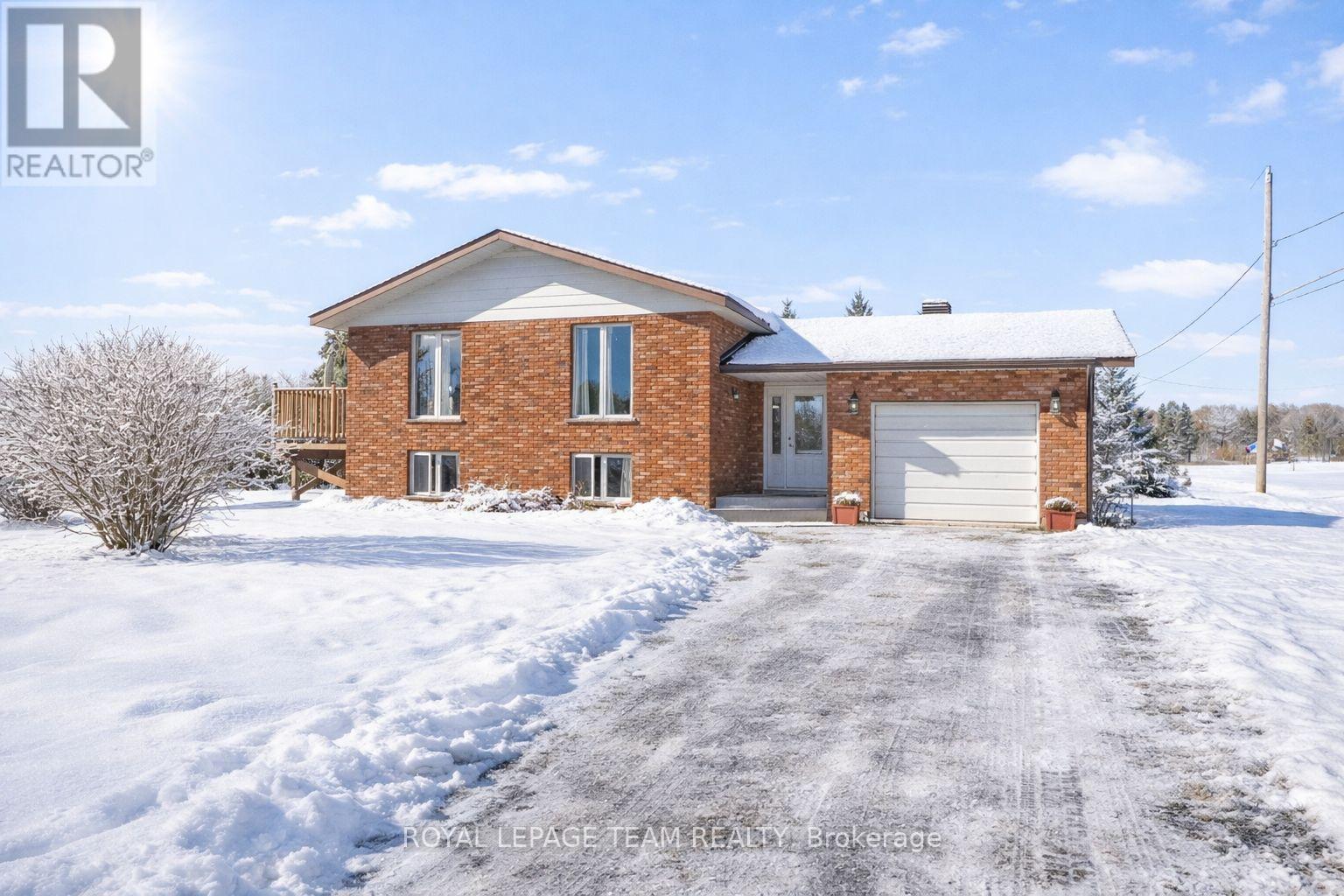 1932 GORE LINE, Whitewater Region, Ontario