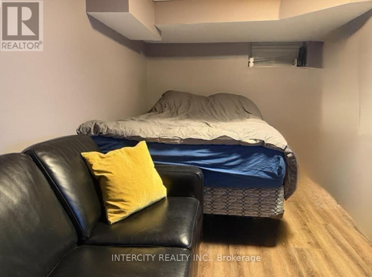 1 - 222 Combe Avenue, Toronto, Ontario  M3H 4K5 - Photo 11 - C12714676