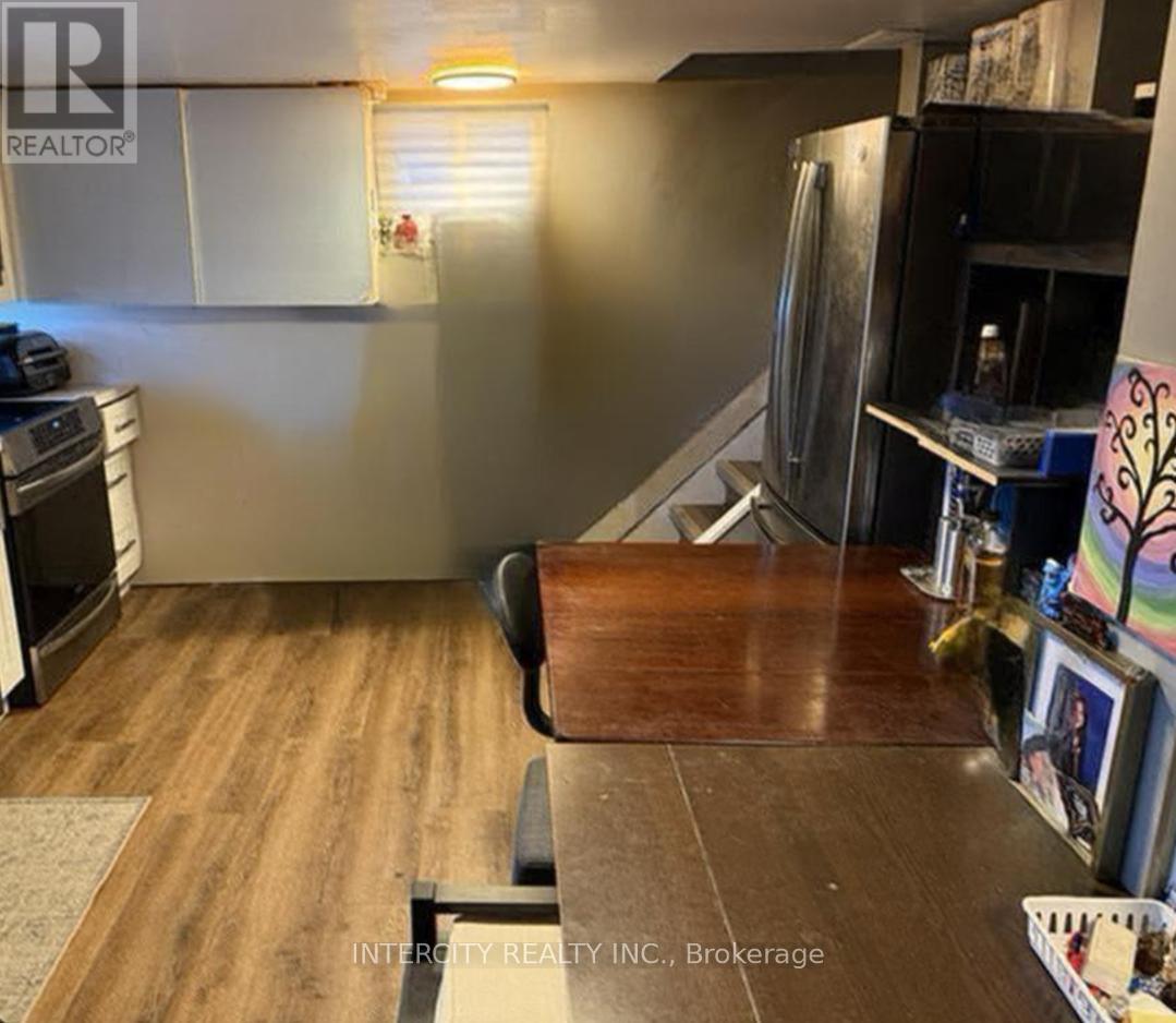 1 - 222 Combe Avenue, Toronto, Ontario  M3H 4K5 - Photo 5 - C12714676