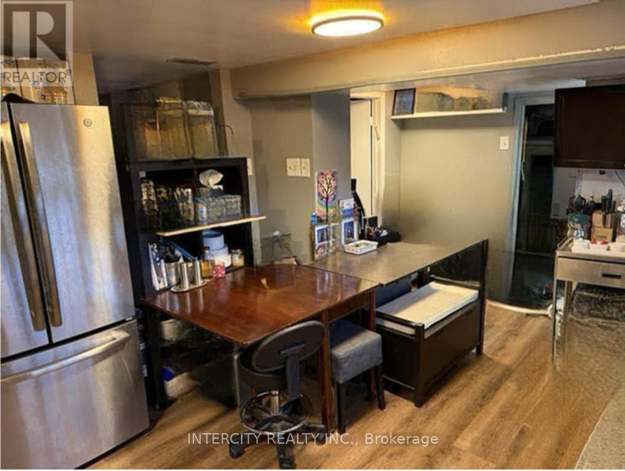 1 - 222 Combe Avenue, Toronto, Ontario  M3H 4K5 - Photo 6 - C12714676