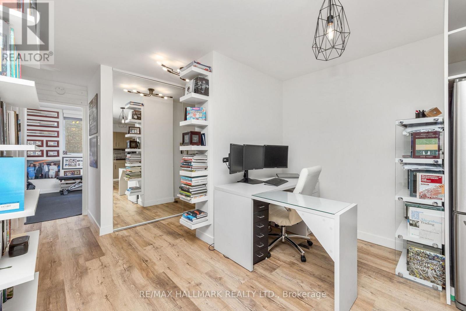 203 - 212 St George Street, Toronto, Ontario  M5R 2N5 - Photo 6 - C12714732