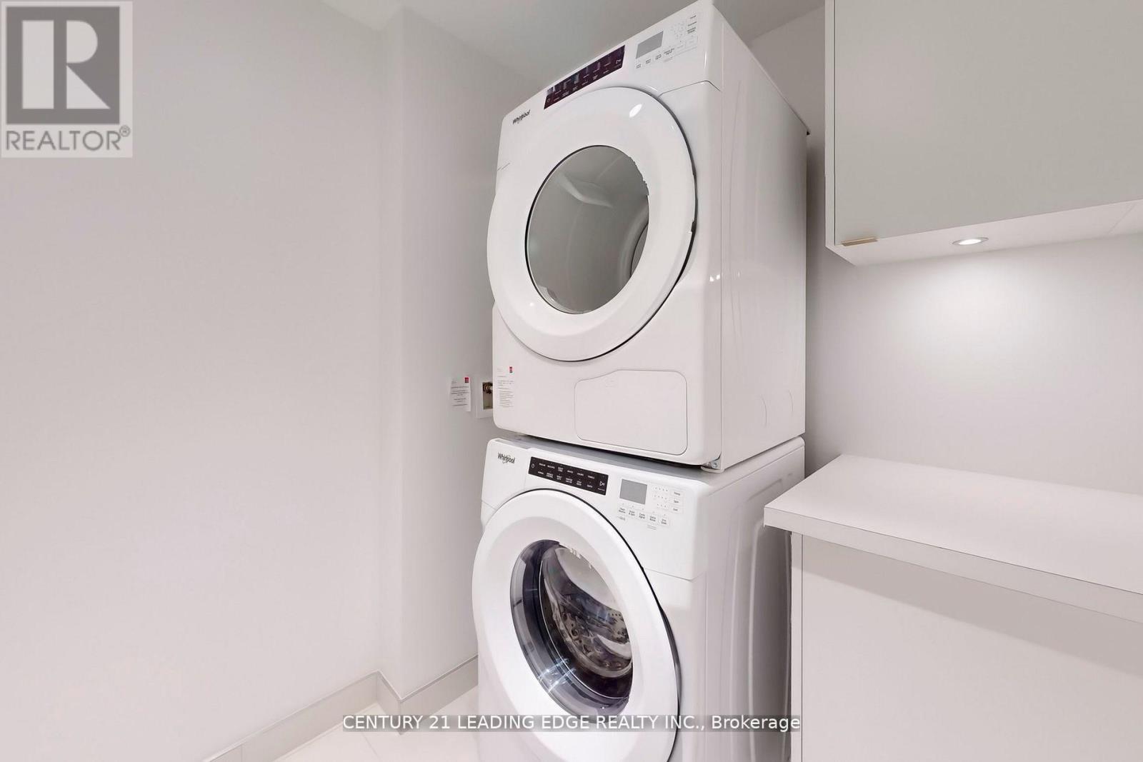 2004 - 30 Inn On The Park Drive, Toronto, Ontario  M3C 2J7 - Photo 35 - C12714804