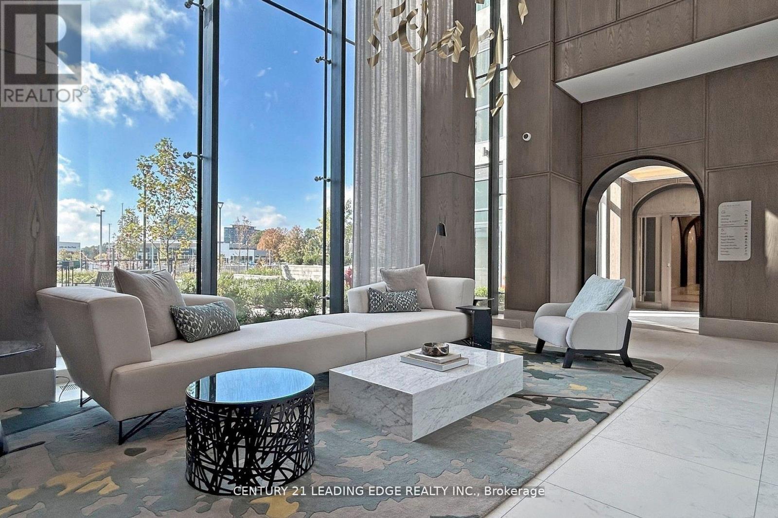 2004 - 30 Inn On The Park Drive, Toronto, Ontario  M3C 2J7 - Photo 4 - C12714804