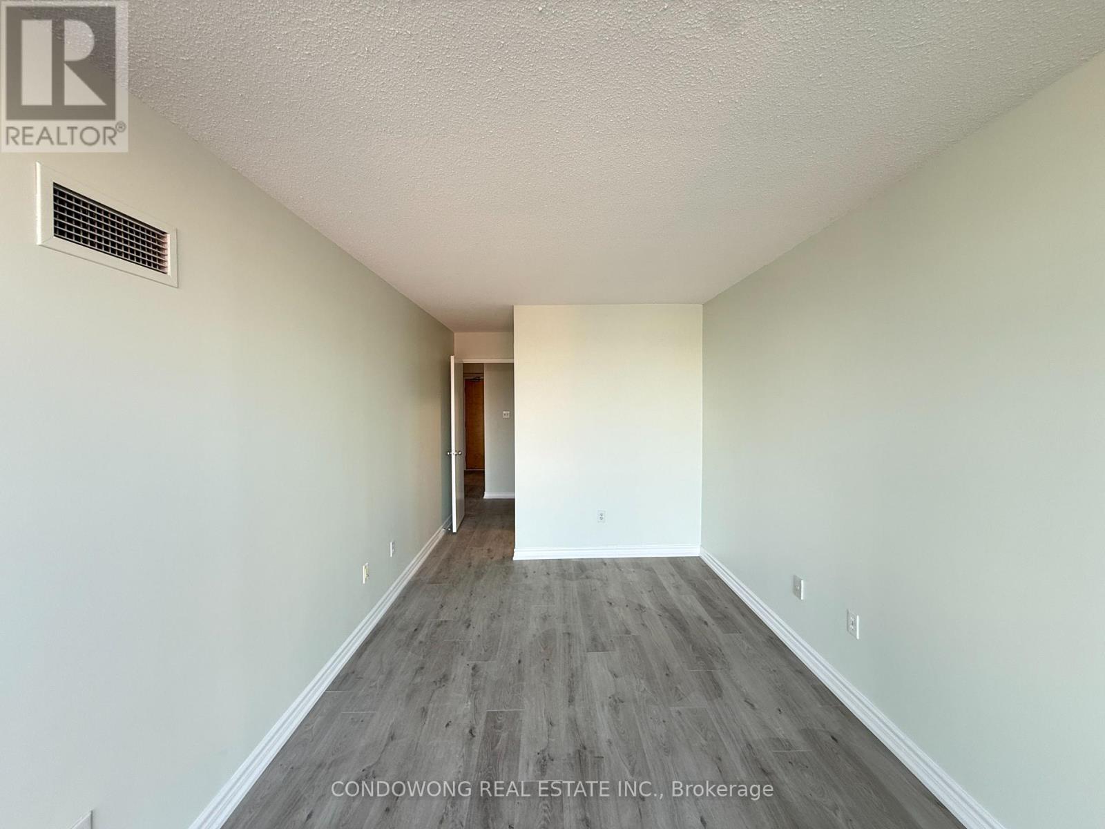 1007 - 39 Parliament Street, Toronto, Ontario  M5A 4R2 - Photo 6 - C12714806