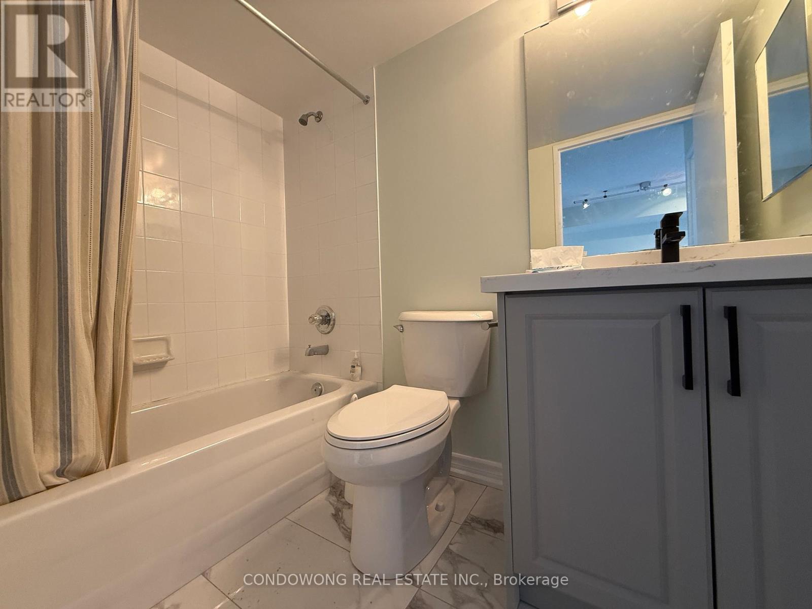 1007 - 39 Parliament Street, Toronto, Ontario  M5A 4R2 - Photo 9 - C12714806