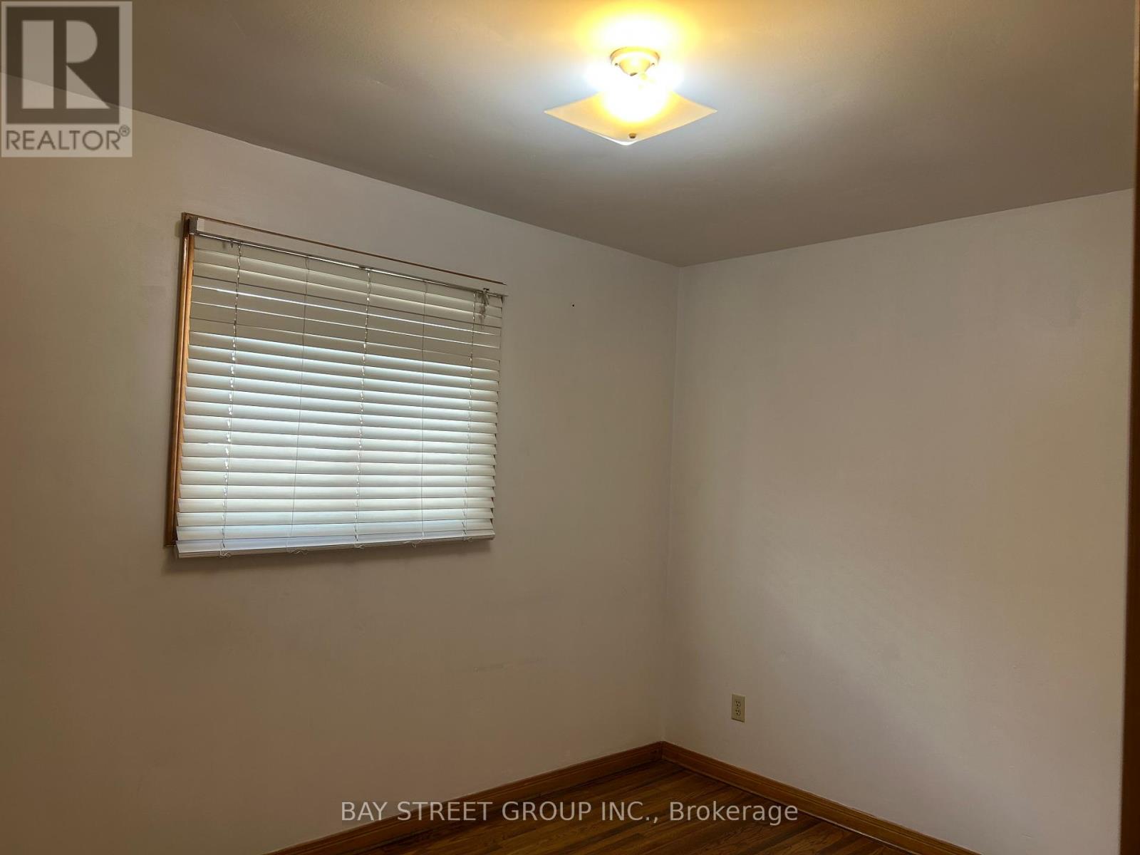 84 Burnt Bark Drive, Toronto, Ontario  M1V 3J8 - Photo 8 - E12714658