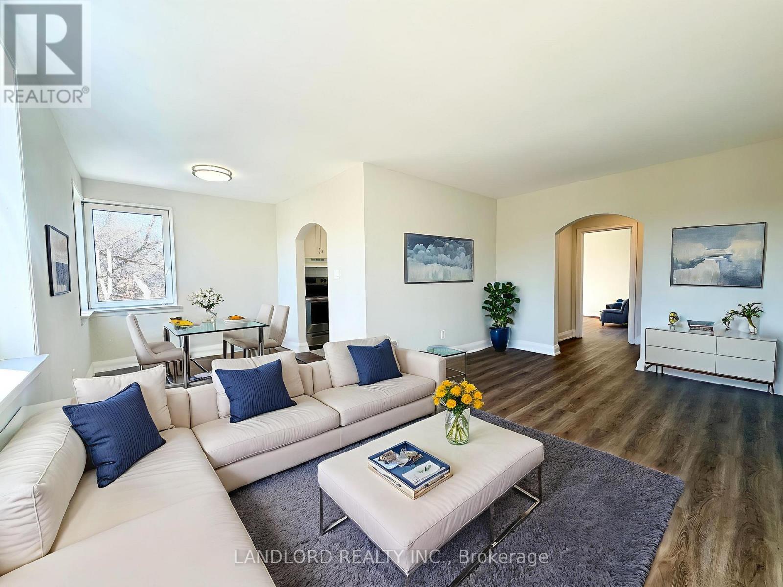 201 - 36 Wood Glen Road, Toronto, Ontario  M1N 2V9 - Photo 1 - E12714860