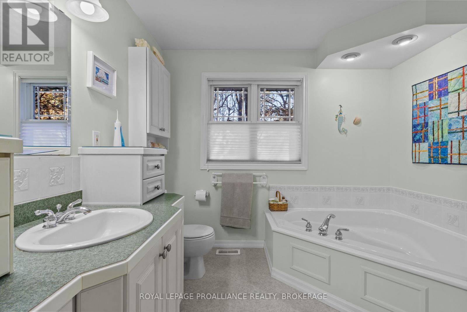 241 Potspoon Lane, South Frontenac, Ontario  K0H 1T0 - Photo 23 - X12502204