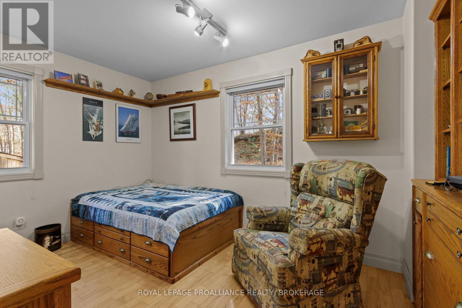 241 Potspoon Lane, South Frontenac, Ontario  K0H 1T0 - Photo 21 - X12502204