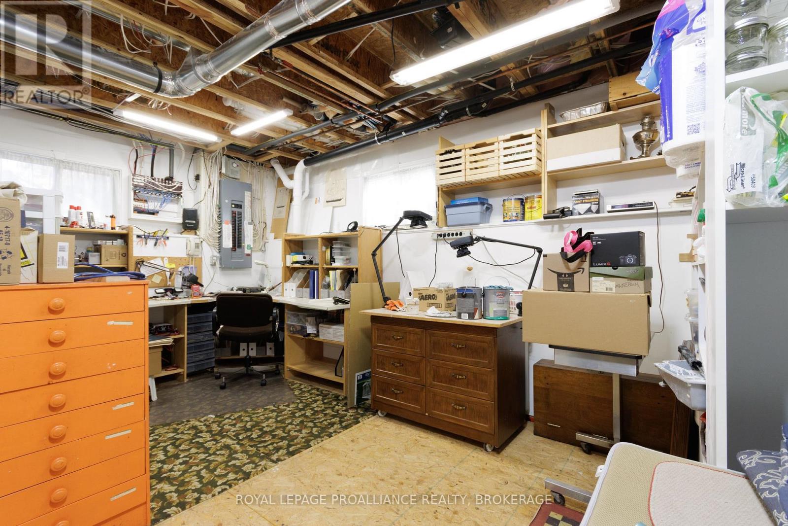 241 Potspoon Lane, South Frontenac, Ontario  K0H 1T0 - Photo 37 - X12502204