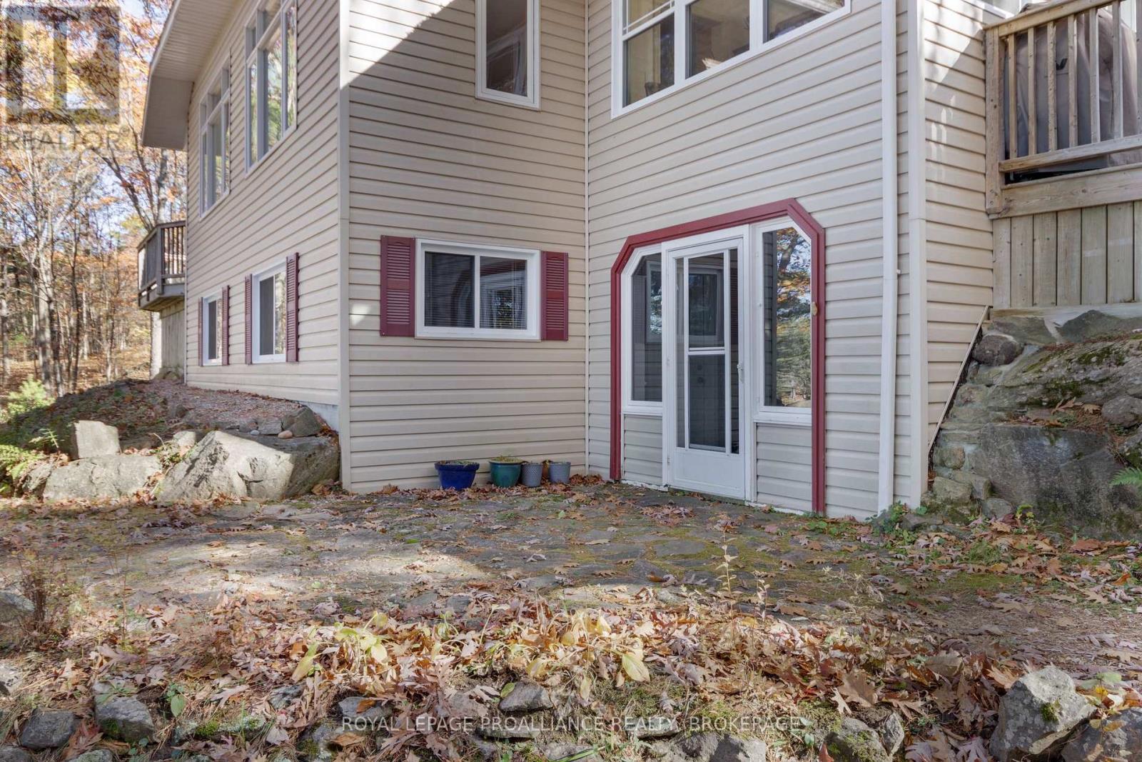 241 Potspoon Lane, South Frontenac, Ontario  K0H 1T0 - Photo 43 - X12502204