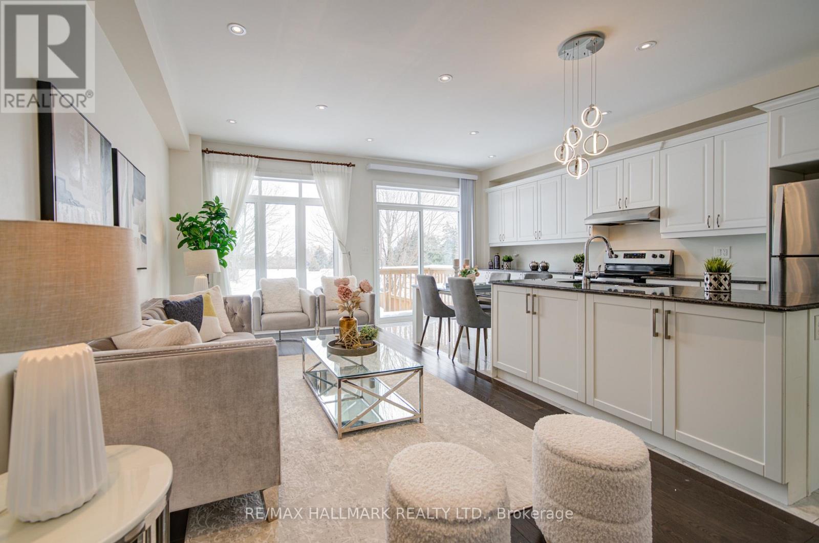 71 Titan Trail, Markham, Ontario  L3S 0E2 - Photo 7 - N12714774