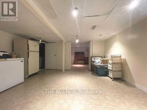 56 Sylvan Crescent, Richmond Hill, Ontario  L4E 3A1 - Photo 13 - N12714846