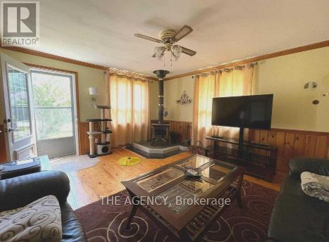 56 Sylvan Crescent, Richmond Hill, Ontario  L4E 3A1 - Photo 3 - N12714846