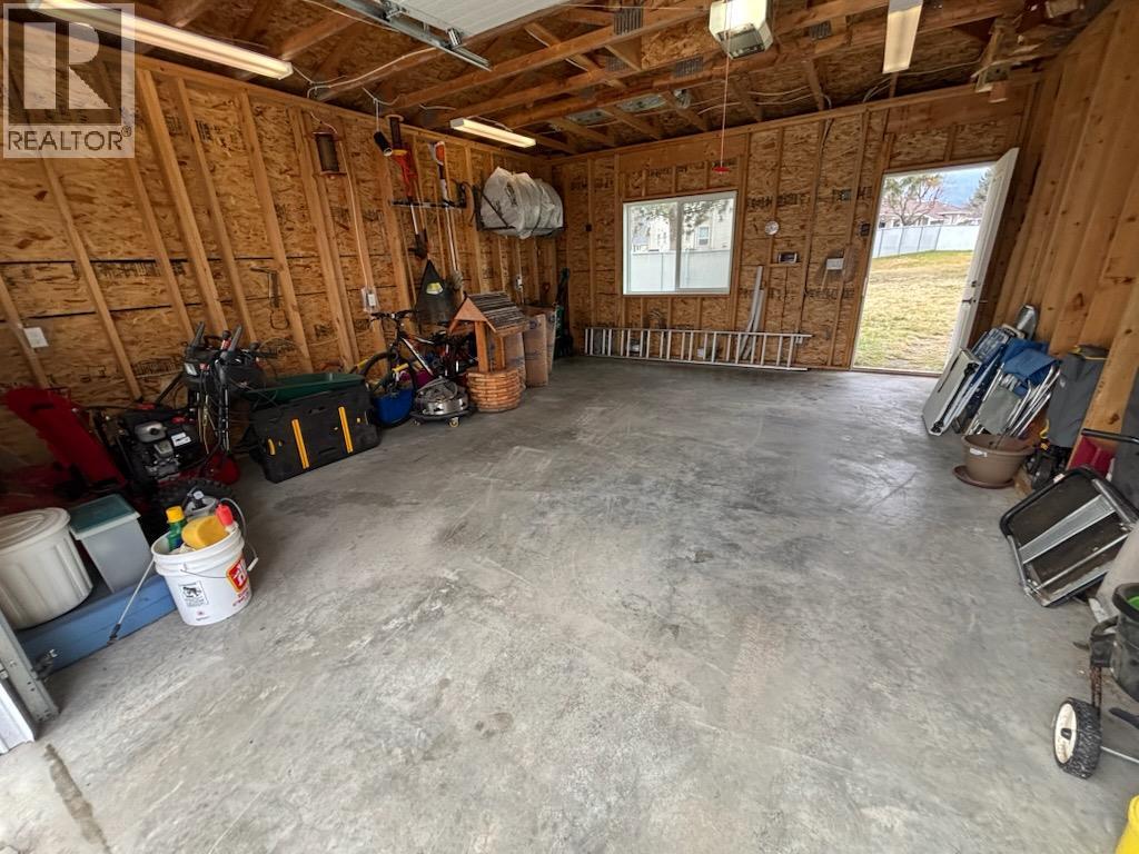 2265 Selkirk Place, Grand Forks, British Columbia  V0H 1H0 - Photo 21 - 10372974