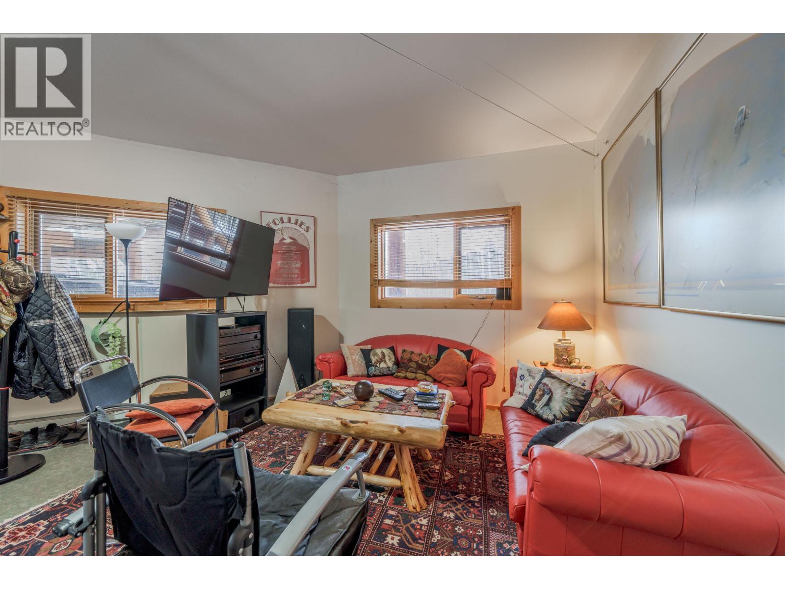 5565 Backvalley Road, 100 Mile House, British Columbia  V0K 2E1 - Photo 24 - R3074074