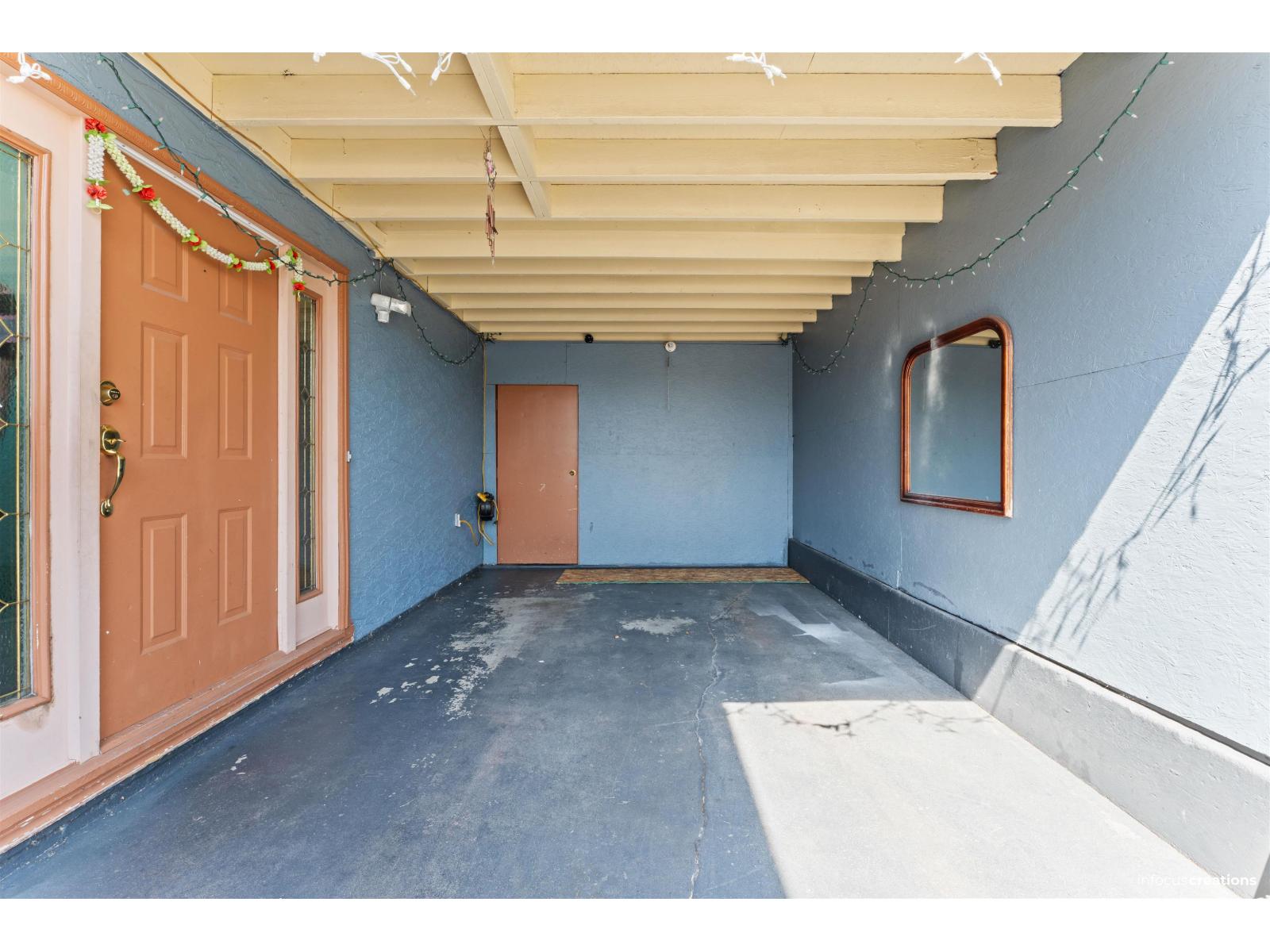 13137 99th Avenue, Surrey, British Columbia  V3T 1G1 - Photo 6 - R3081480