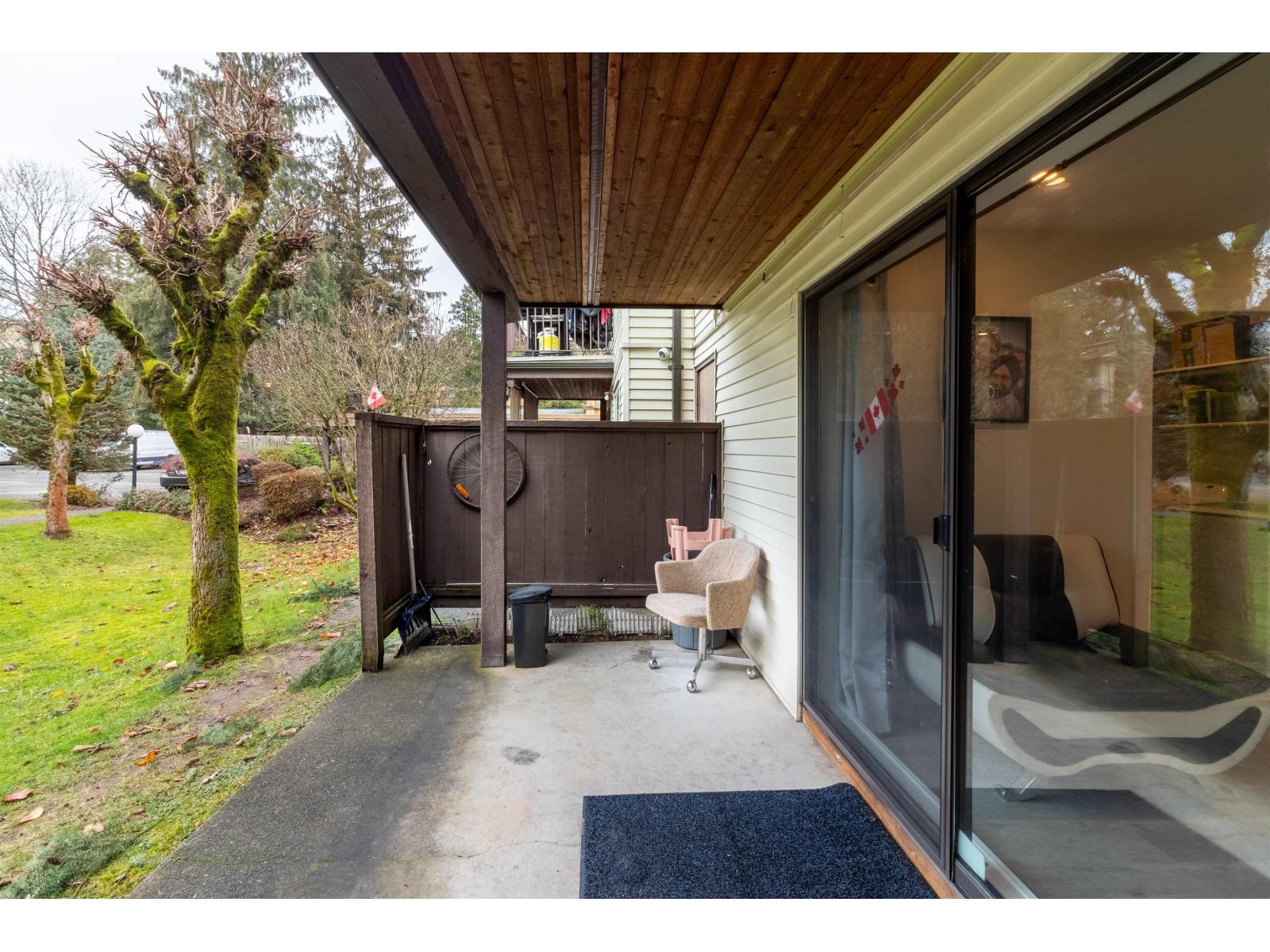 12 7115 134 Street, Surrey, British Columbia  V3W 4T1 - Photo 2 - R3081077