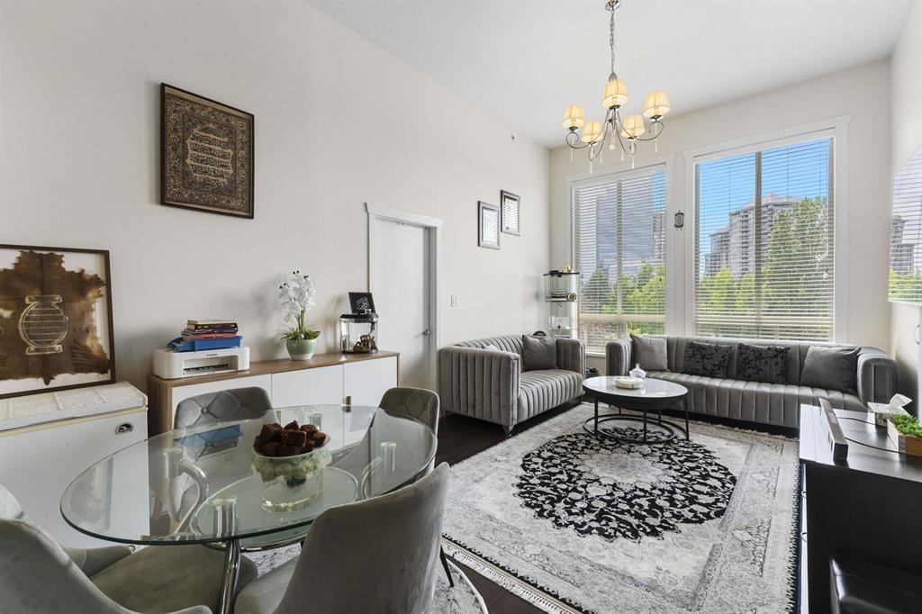 405 13468 KING GEORGE BOULEVARD, Surrey, British Columbia