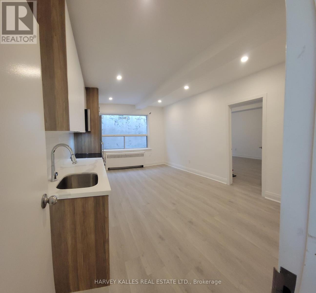 2 - 1980 Eglinton Avenue W, Toronto, Ontario  M6E 2J9 - Photo 2 - W12714670