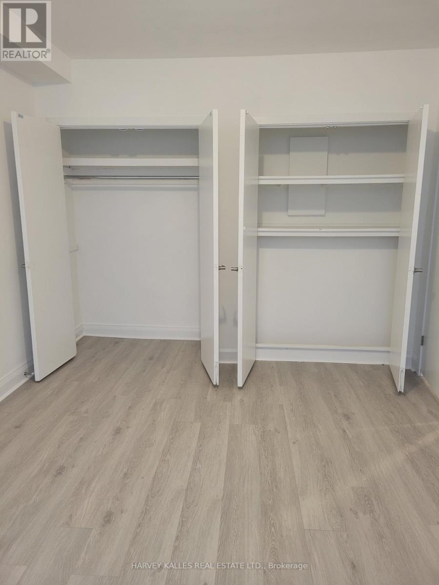 2 - 1980 Eglinton Avenue W, Toronto, Ontario  M6E 2J9 - Photo 9 - W12714670