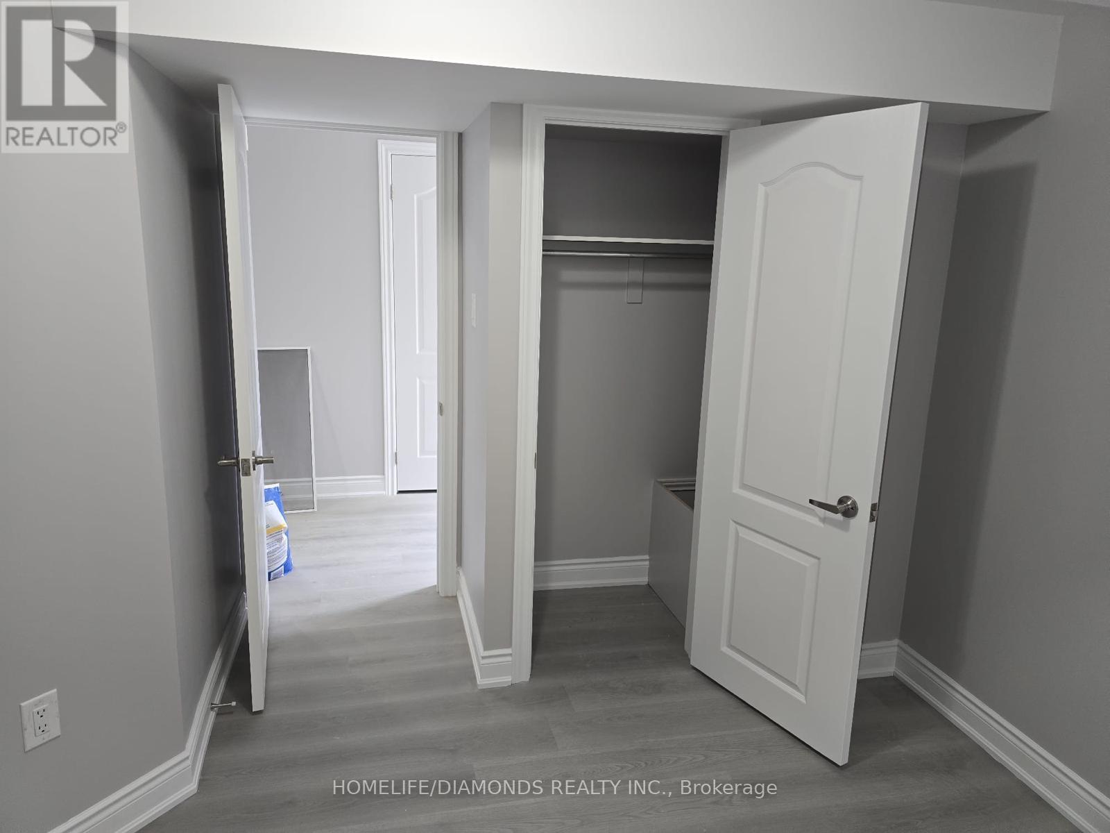 Bsmt - 39 Capistro Street, Brampton, Ontario  L7A 3H6 - Photo 3 - W12714726