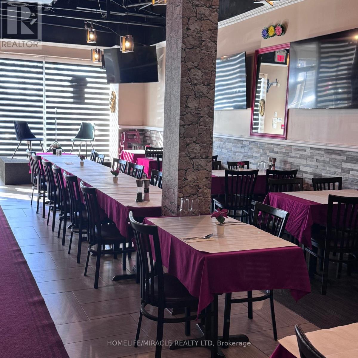 3415 Dixie Road, Mississauga, Ontario  L4Y 4J6 - Photo 14 - W12714728