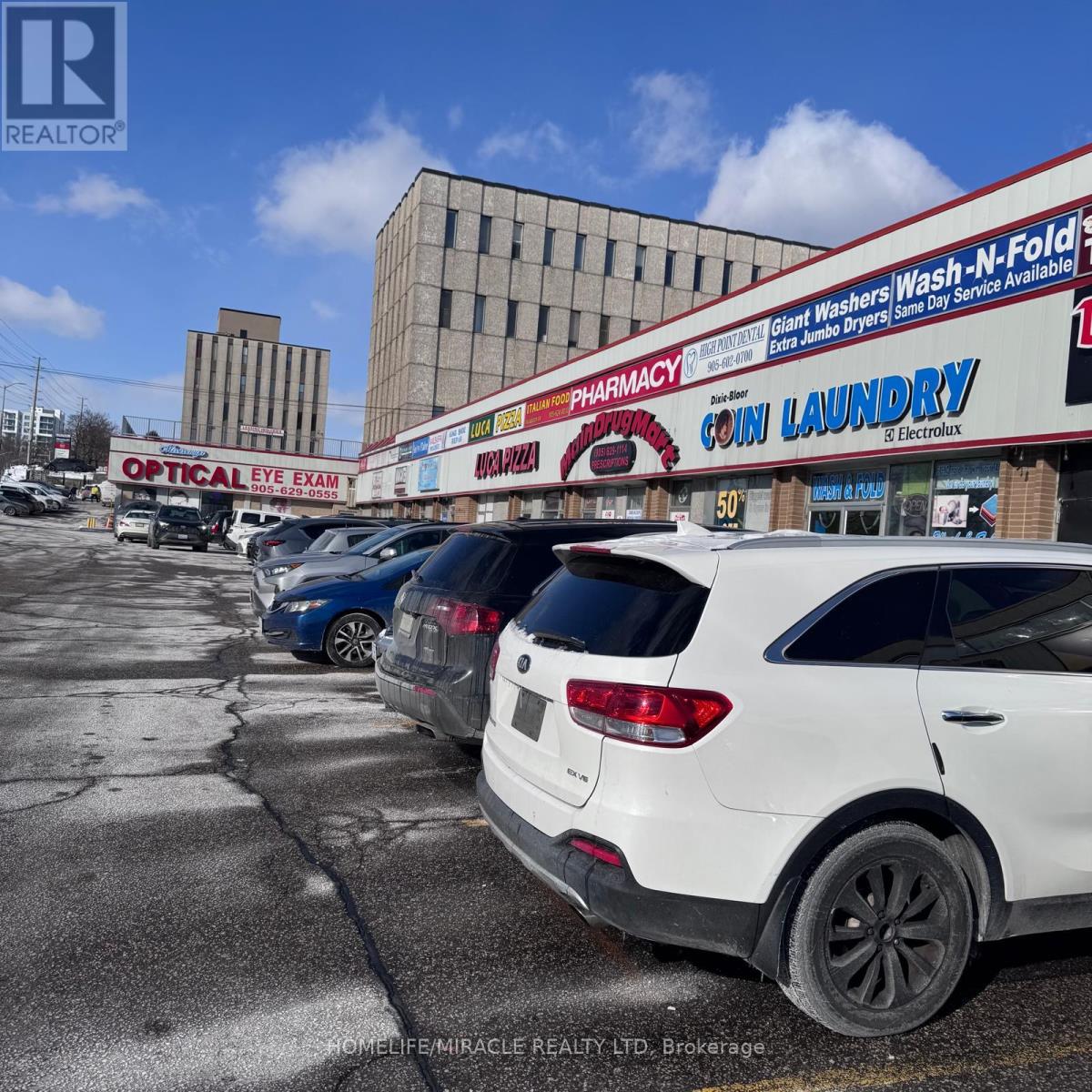 3415 Dixie Road, Mississauga, Ontario  L4Y 4J6 - Photo 2 - W12714728