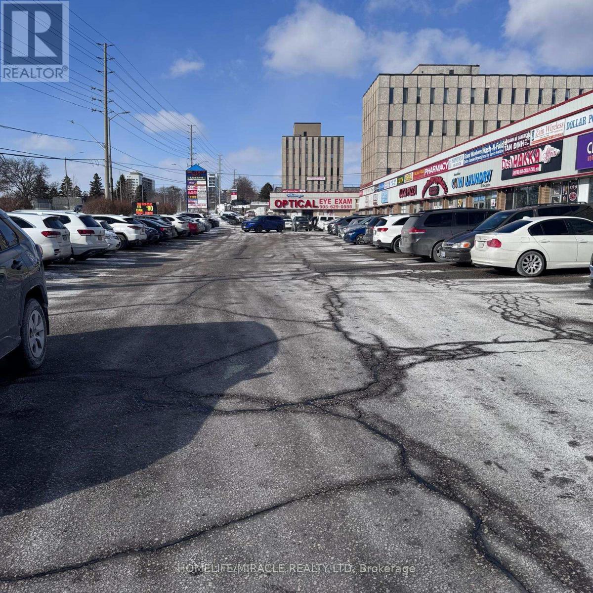 3415 Dixie Road, Mississauga, Ontario  L4Y 4J6 - Photo 3 - W12714728