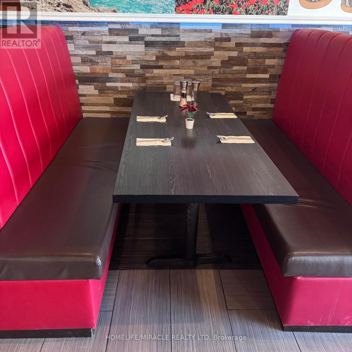 3415 Dixie Road, Mississauga, Ontario  L4Y 4J6 - Photo 6 - W12714728