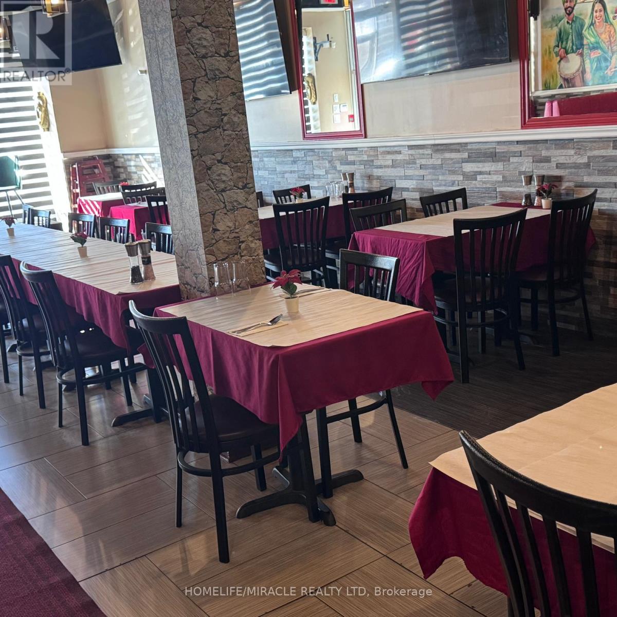 3415 Dixie Road, Mississauga, Ontario  L4Y 4J6 - Photo 7 - W12714728