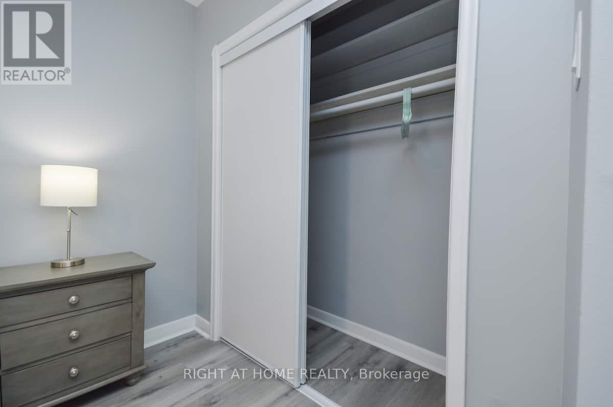 2 - 9 Donald Avenue, Toronto, Ontario  M6M 1J7 - Photo 14 - W12714736