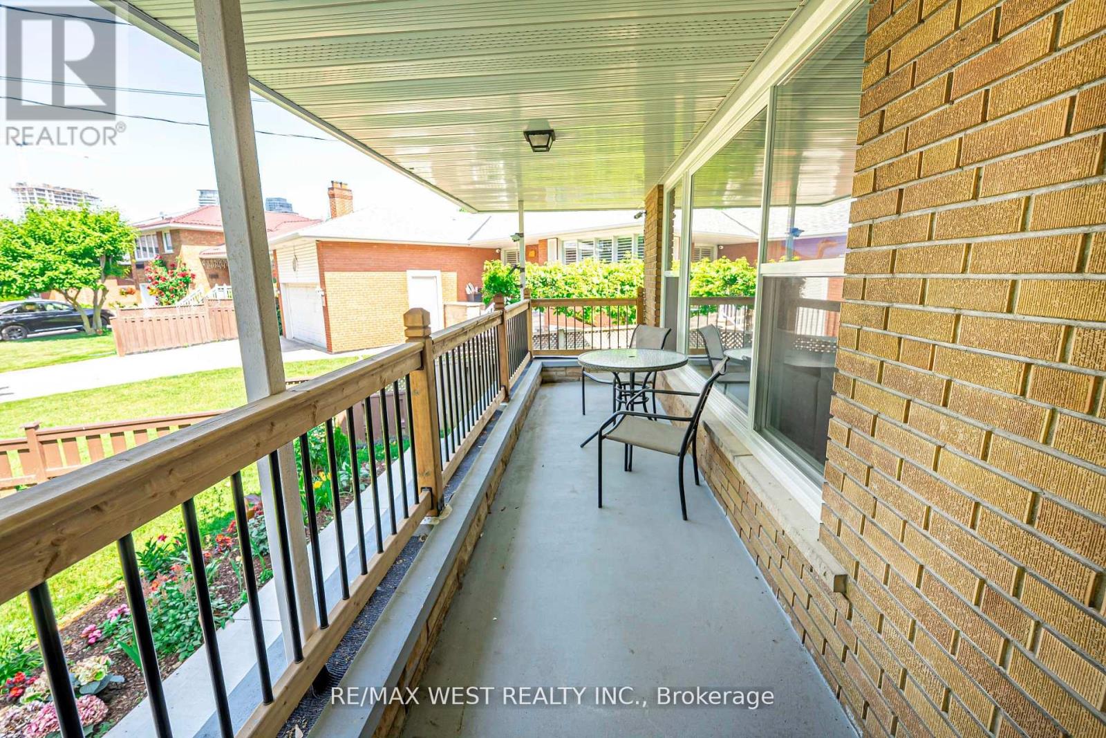 Lower - 59 Redcar Avenue, Toronto, Ontario  M9B 1K4 - Photo 2 - W12714764