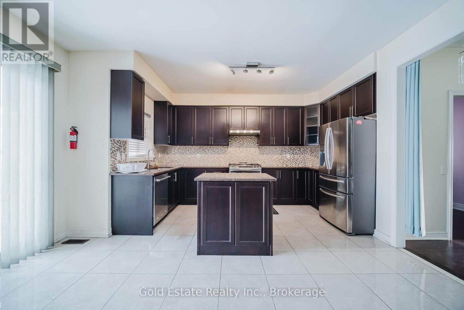 69 Blackberry Valley Crescent, Caledon, Ontario  L7C 4A1 - Photo 15 - W12714838