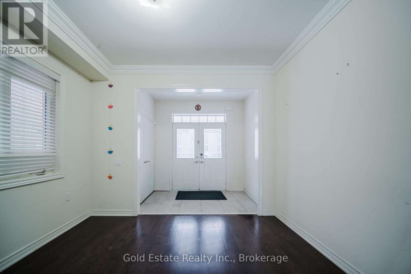 69 Blackberry Valley Crescent, Caledon, Ontario  L7C 4A1 - Photo 2 - W12714838