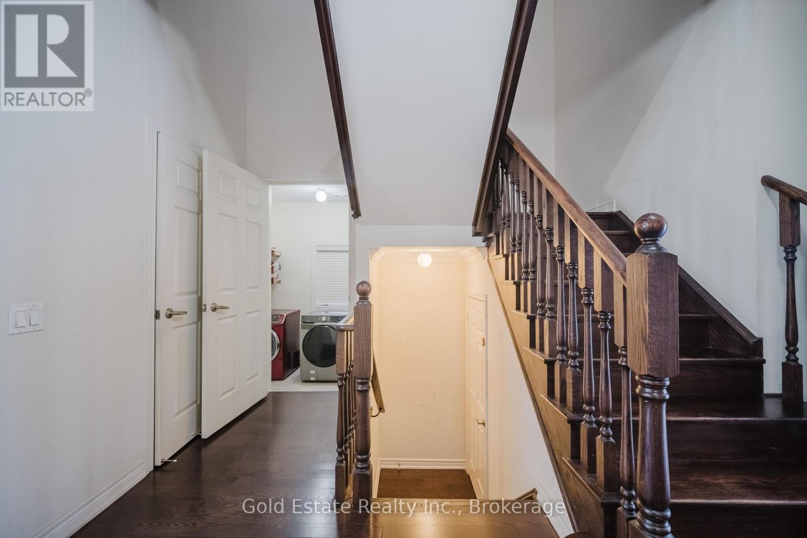 69 Blackberry Valley Crescent, Caledon, Ontario  L7C 4A1 - Photo 6 - W12714838