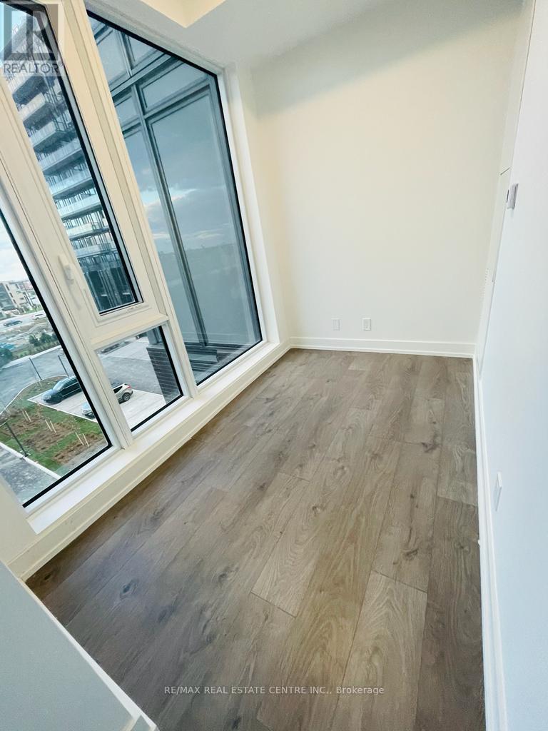 404 - 225 Veterans Drive, Brampton, Ontario  L7A 5L7 - Photo 12 - W12714848