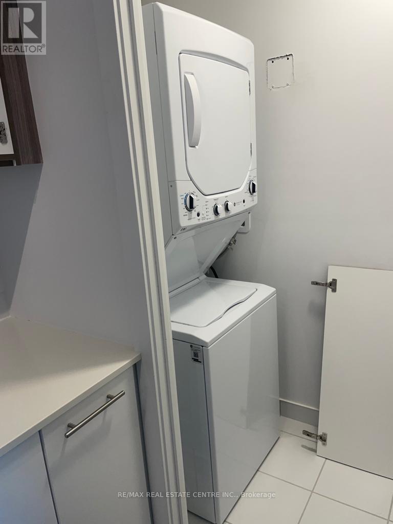 404 - 225 Veterans Drive, Brampton, Ontario  L7A 5L7 - Photo 14 - W12714848