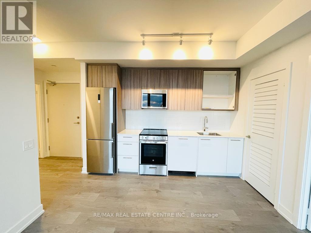 404 - 225 Veterans Drive, Brampton, Ontario  L7A 5L7 - Photo 9 - W12714848