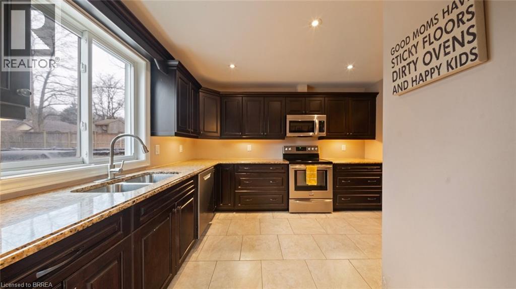 58 Kinnard Road, Brantford, Ontario  N3T 1P9 - Photo 10 - 40799657