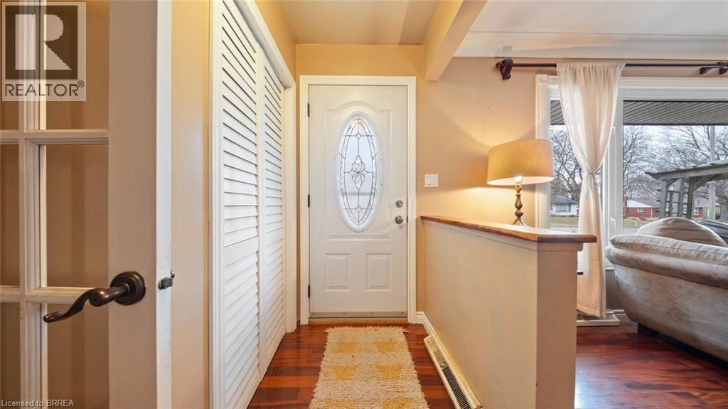 58 Kinnard Road, Brantford, Ontario  N3T 1P9 - Photo 3 - 40799657