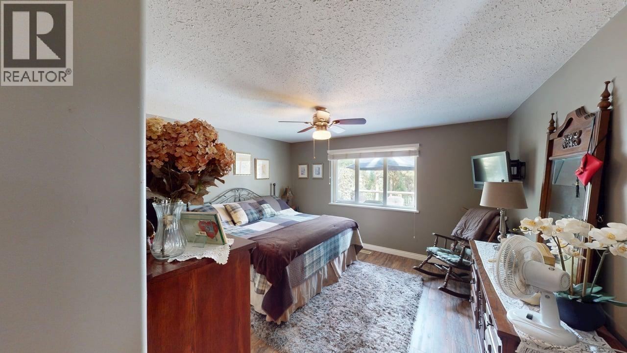 5270 Mackay Crescent, 108 Mile Ranch, British Columbia  V0K 2Z0 - Photo 20 - R3081512
