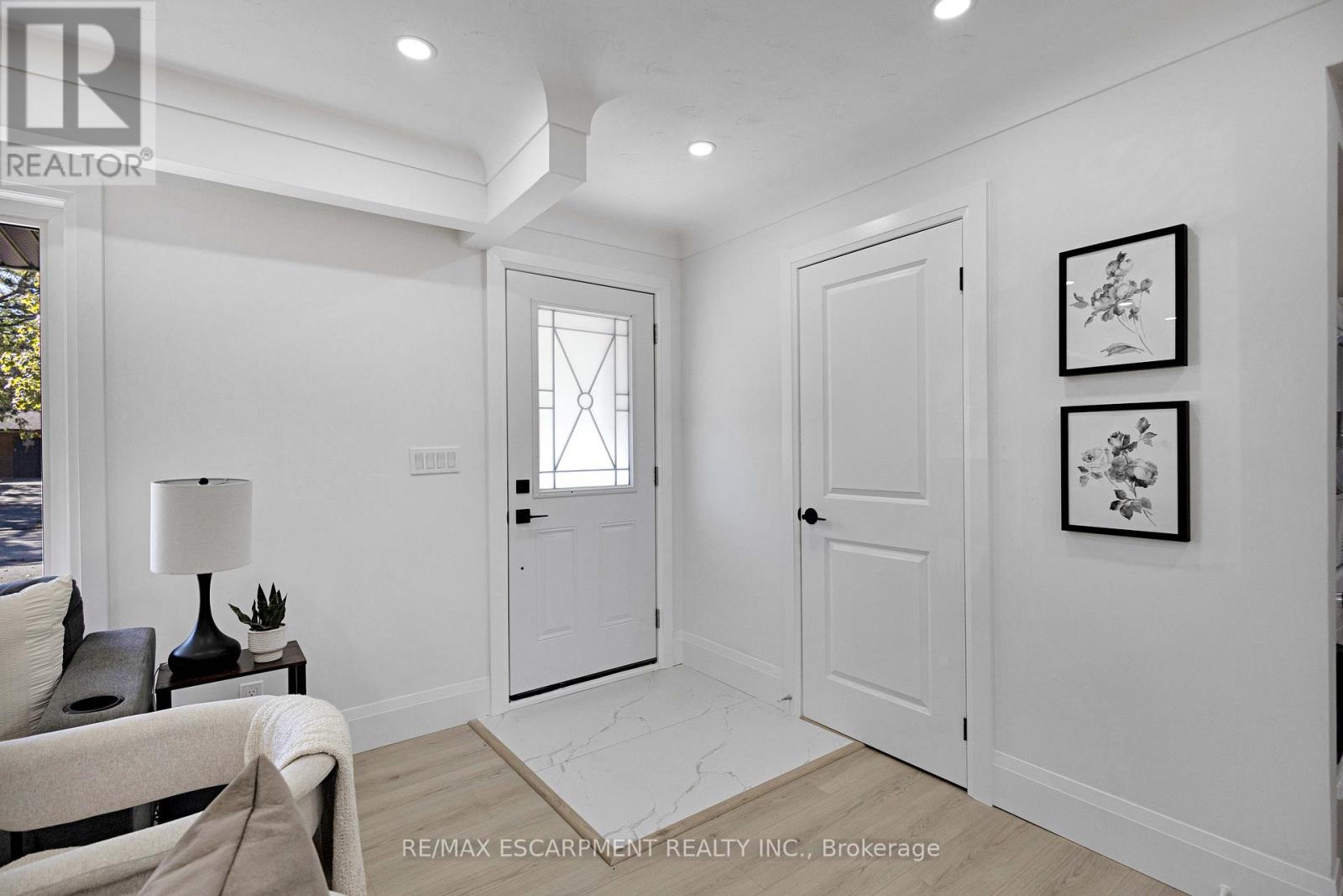 7 Swan Drive, St. Catharines, Ontario  L2T 2C2 - Photo 6 - X12714694